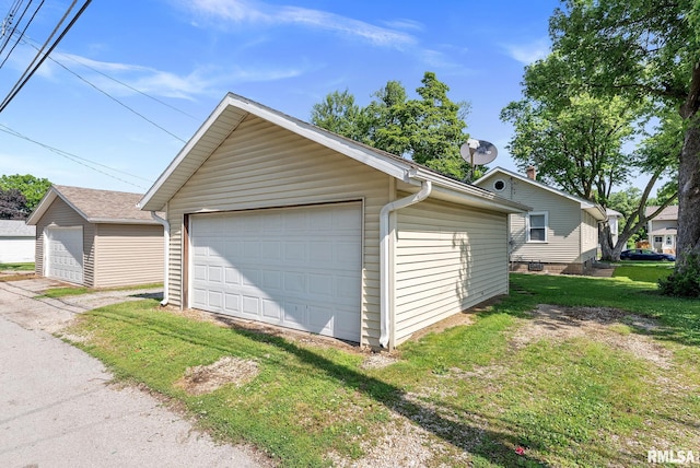 240 15th Ave, East Moline, IL 61244 - view of detached garage