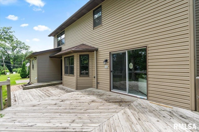 4050 4th St Unit B, East Moline, IL 61244 - view of deck