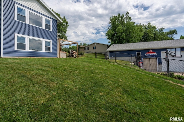 910 Fyre Lake Dr, Sherrard, IL 61281 - view of yard