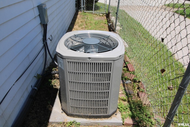 1416 Payson Ave, Quincy, IL 62301 - exterior view of a central AC unit