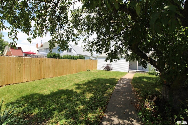 1416 Payson Ave, Quincy, IL 62301 - view of yard