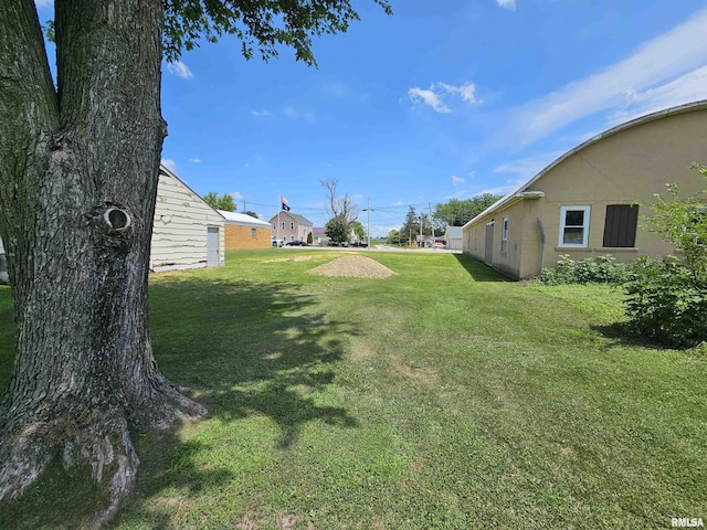 123 Broadway St, Charlotte, IA 52731 - photo 3