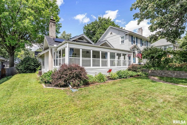 2512 E 18th St, Davenport, IA 52803 - photo 1