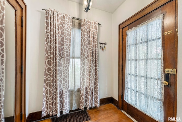 2512 E 18th St, Davenport, IA 52803 - photo 10
