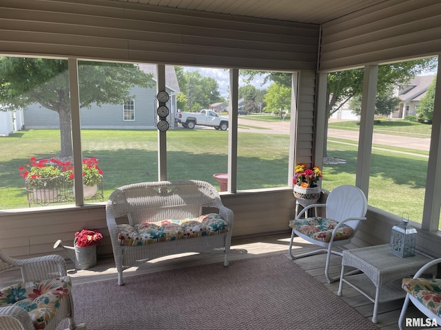 1175 Rustic View Ct, Eldridge, IA 52748 - view of sunroom / solarium