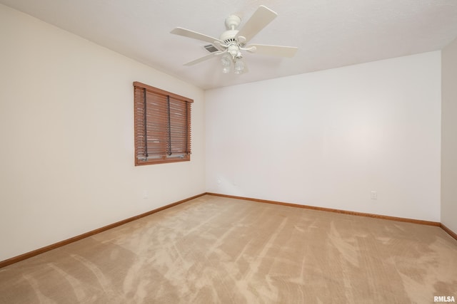 4554 Bunker Hill Dr, Bettendorf, IA 52722 - empty room with light carpet and a ceiling fan