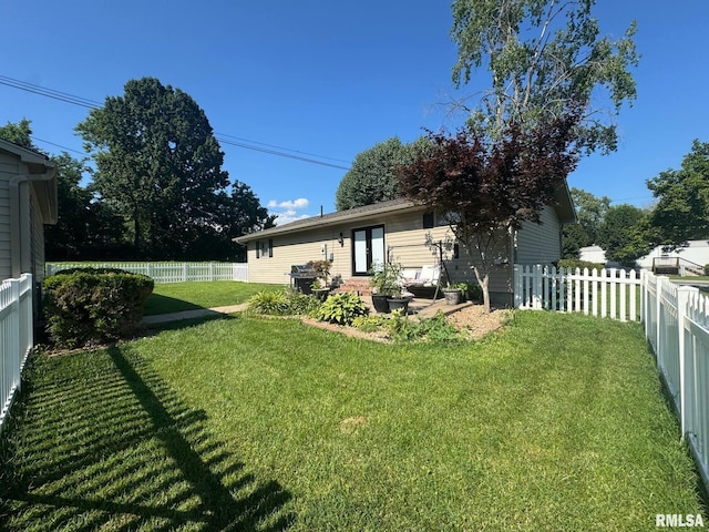 502 S Day St, West Frankfort, IL 62896 - fenced backyard featuring french doors and a patio area