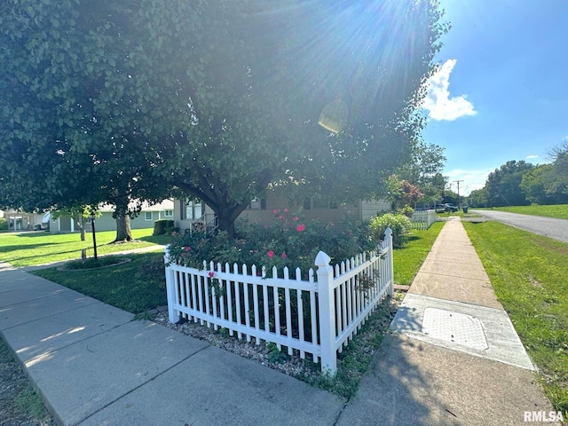 502 S Day St, West Frankfort, IL 62896 - view of home's exterior