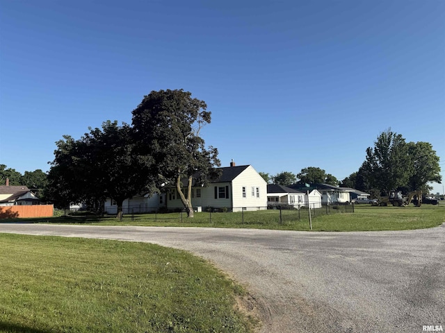 704 Washington St, New Windsor, IL 61465 - photo 2