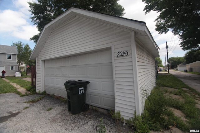 2243 W 4th St, Davenport, IA 52802 - photo 24