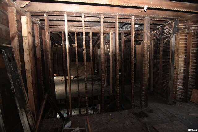 2243 W 4th St, Davenport, IA 52802 - photo 8