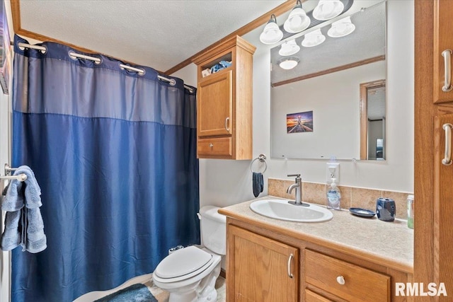 524 6th St, Andover, IL 61233 - full bath featuring vanity, a textured ceiling, crown molding, and a shower with shower curtain