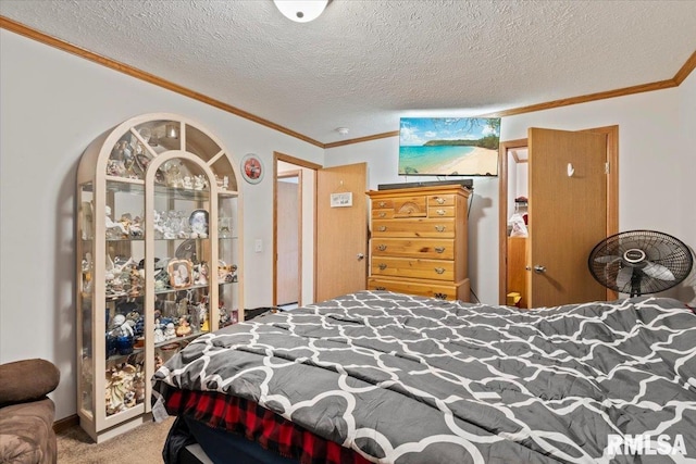 524 6th St, Andover, IL 61233 - carpeted bedroom with ornamental molding and a textured ceiling
