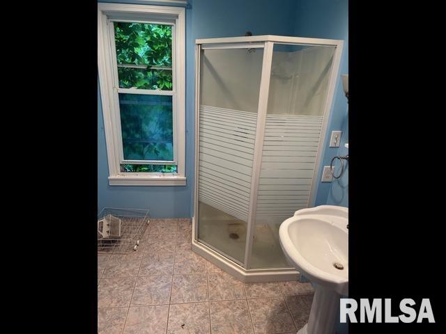 1290-1296 Day St, Galesburg, IL 61241 - photo 11