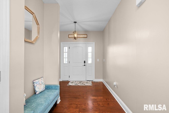 67 Cobblestone Ln, Le Claire, IA 52753 - entryway with wood finished floors and baseboards