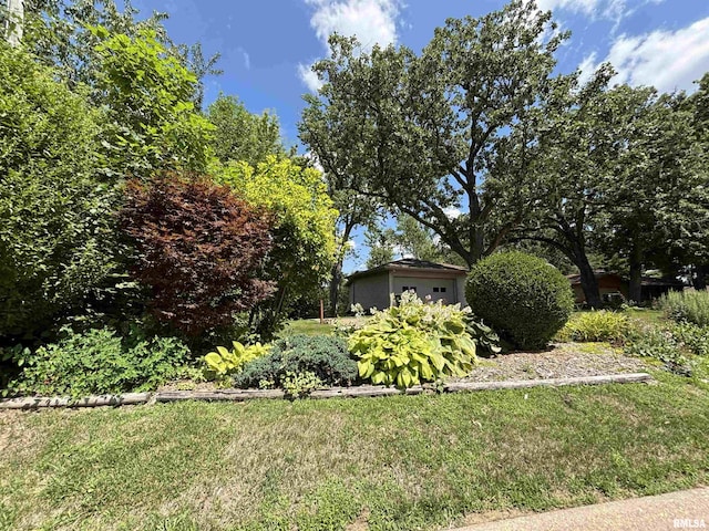 403 N 10th St, Clinton, IA 52732 - photo 3
