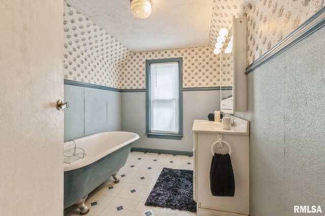 1301 Caroline Ave, Clinton, IA 52732 - photo 17
