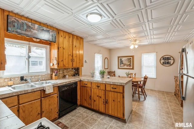 1301 Caroline Ave, Clinton, IA 52732 - photo 6