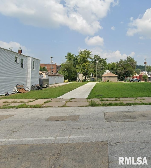 1120 W 3rd St, Davenport, IA 52802