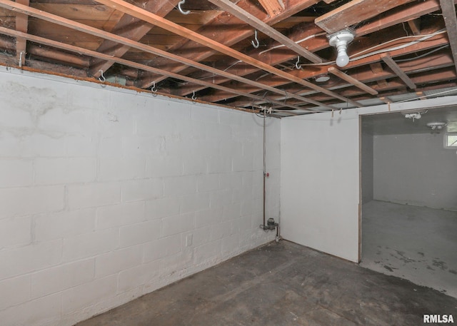 2416 Mcmillan Ct, Rock Island, IL 61201 - photo 15