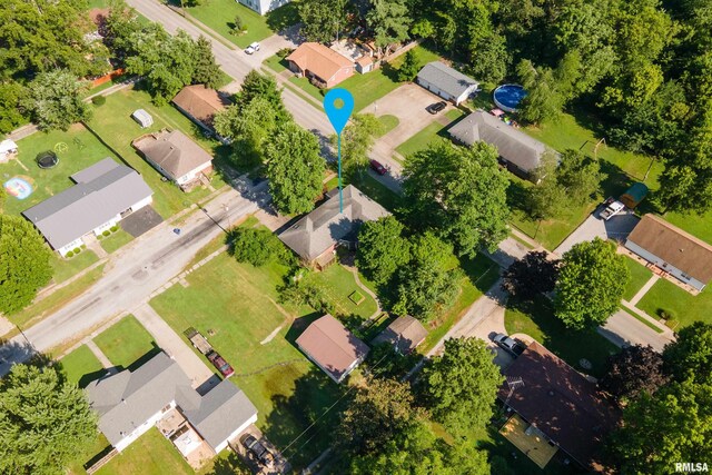 613 S Locust, West Frankfort, IL 62896 - aerial view of residential area