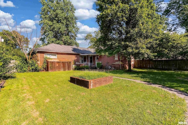 613 S Locust, West Frankfort, IL 62896 - view of yard