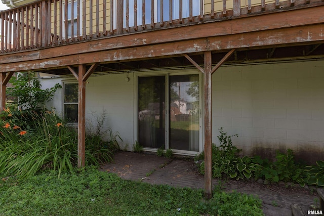 2518 13th St, Rock Island, IL 61201 - view of patio / terrace with a deck