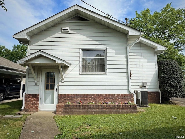 208BAGGOTT None St, Zeigler, IL 62999 - view of front of property with a front lawn and brick siding