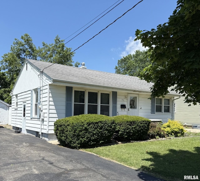 341 Willard St, Kewanee, IL 61443 - photo 2