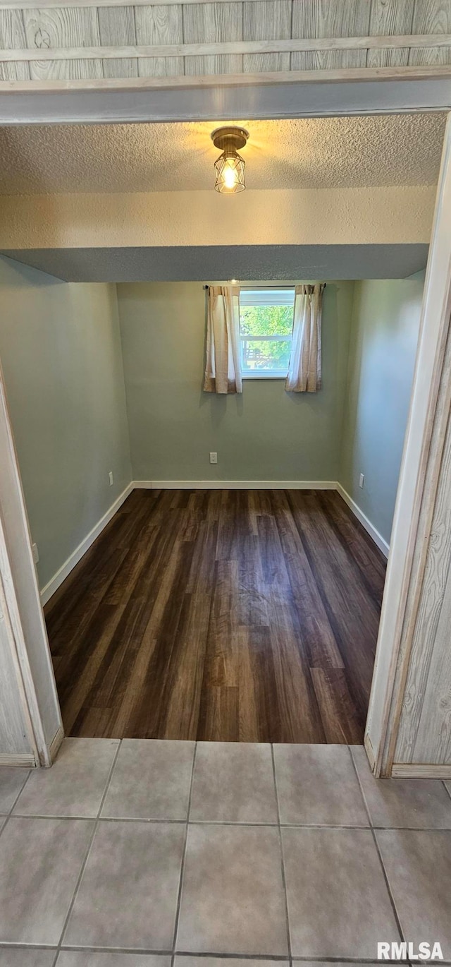 2337 Cameron Dr, Clinton, IA 52732 - unfurnished room with wood finished floors and baseboards