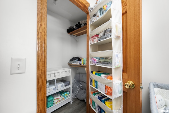 222 6th St, Buffalo, IA 52728 - view of closet