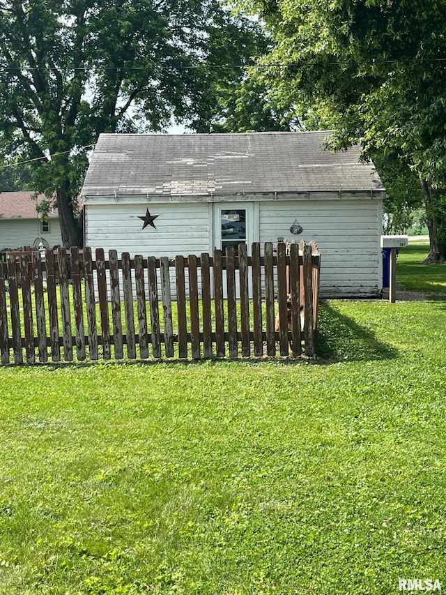 247 W Garfield St, Kewanee, IL 61443 - view of yard