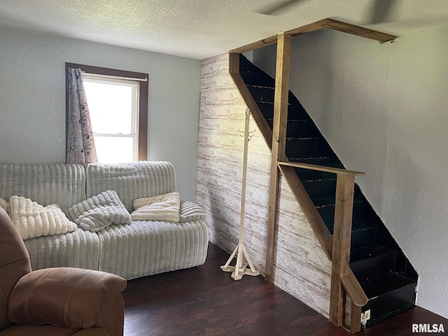 247 W Garfield St, Kewanee, IL 61443 - living room with wood finished floors and a textured ceiling