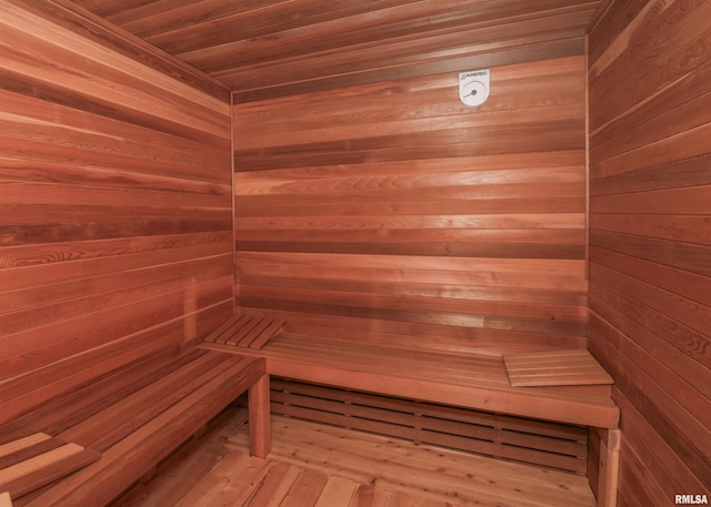 8527 W 17th St, Rock Island, IL 61201 - view of sauna
