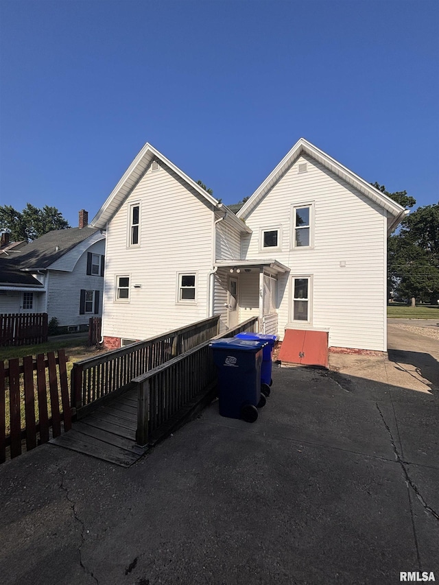 324 S Cottage St, Kewanee, IL 61443 - back of property