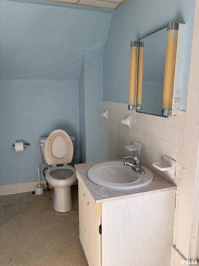 324 S Cottage St, Kewanee, IL 61443 - half bathroom with vanity and toilet