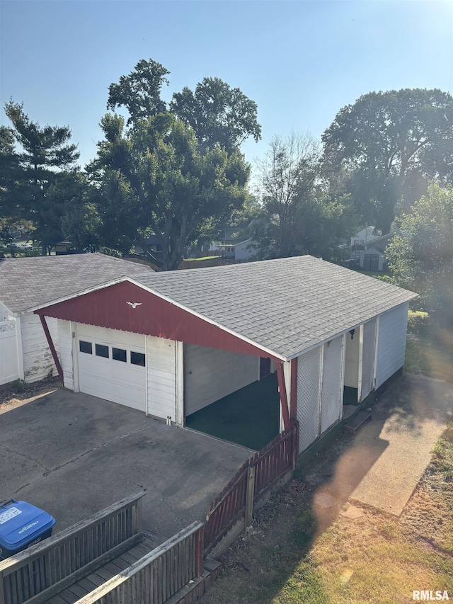 324 S Cottage St, Kewanee, IL 61443 - view of detached garage