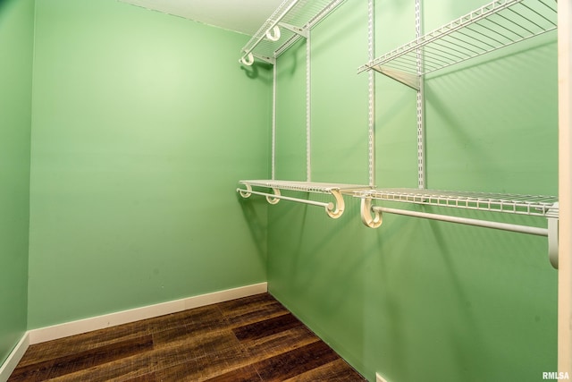 503 W Idaho Ave, Carterville, IL 62918 - spacious closet with dark wood-type flooring