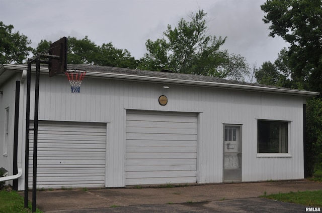 30154 395th Ave, Bellevue, IA 52031 - view of detached garage