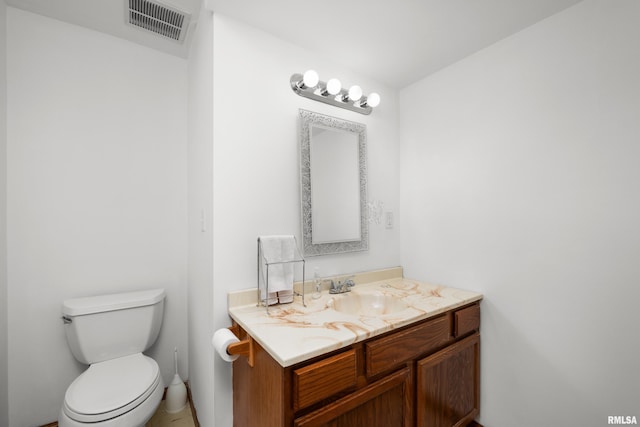 5003 48th St, Moline, IL 61265 - half bath featuring vanity and toilet