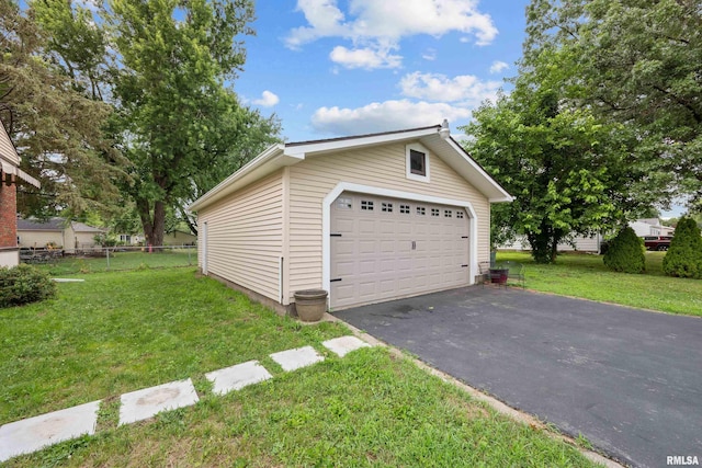 5003 48th St, Moline, IL 61265 - view of detached garage