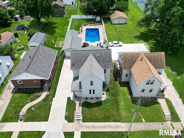 2024 Lind St, Quincy, IL 62301 - aerial view of property and surrounding area with a pool