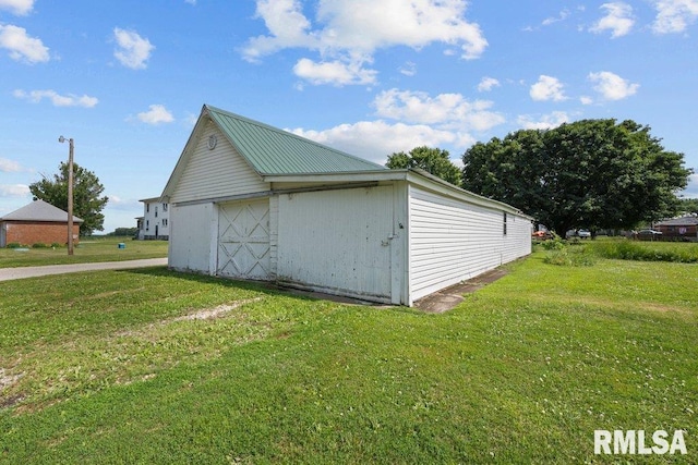 202 Washington Ave, Osco, IL 61274 - view of detached garage