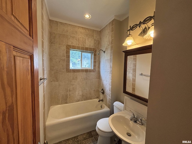 170 16th Ave, East Moline, IL 61244 - full bath featuring shower / bath combination, ornamental molding, and recessed lighting