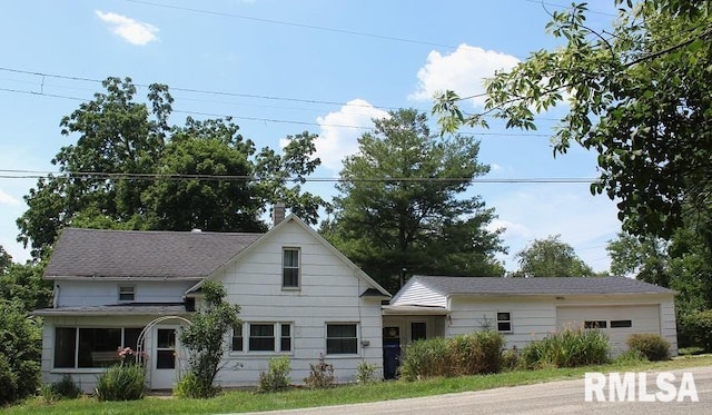 211 N Union St, Kewanee, IL 61443 - photo 1