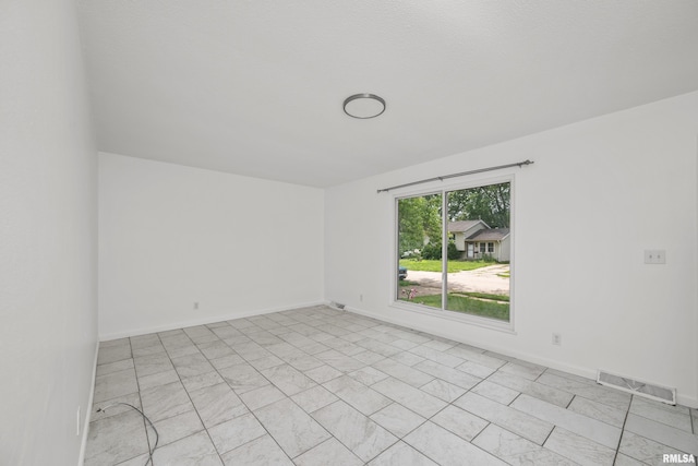 3416 W 29th St, Davenport, IA 52804