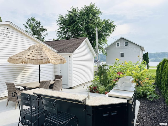 616 Elk St, Sabula, IA 52070 - view of patio / terrace