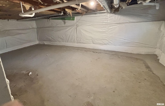 616 1st Ave, Silvis, IL 61282 - view of basement