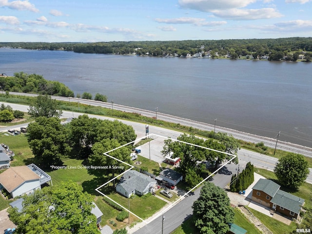 1204 N Cody Rd, Le Claire, IA 52753 - aerial view of property's location featuring property parcel outlined and a nearby body of water