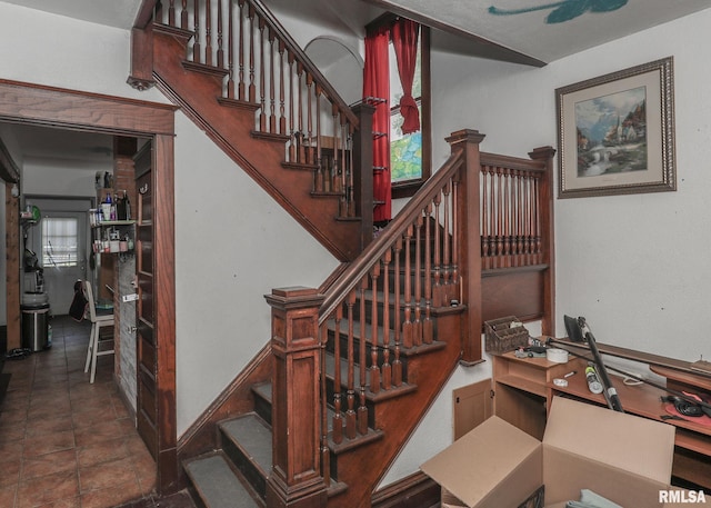 1610 12th Ave, Rock Island, IL 61201 - view of stairway